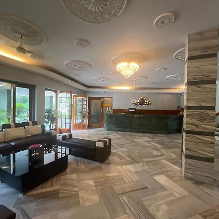 Varada Nagavali Hotel Srikakulam Εξωτερικό φωτογραφία
