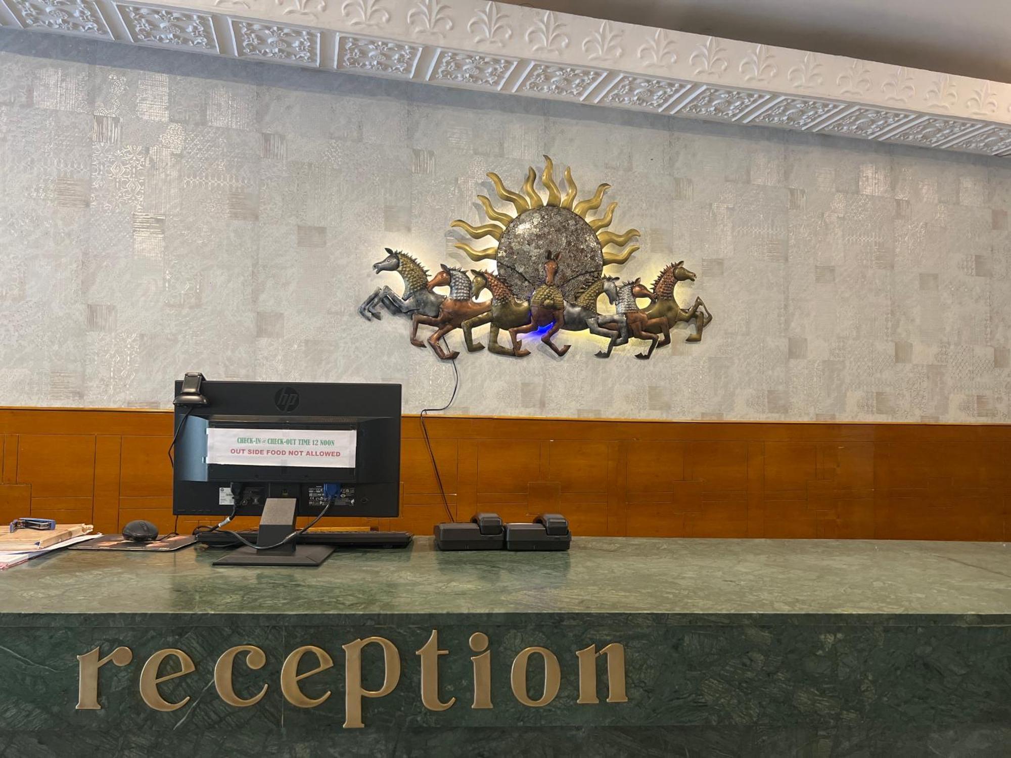 Varada Nagavali Hotel Srikakulam Εξωτερικό φωτογραφία