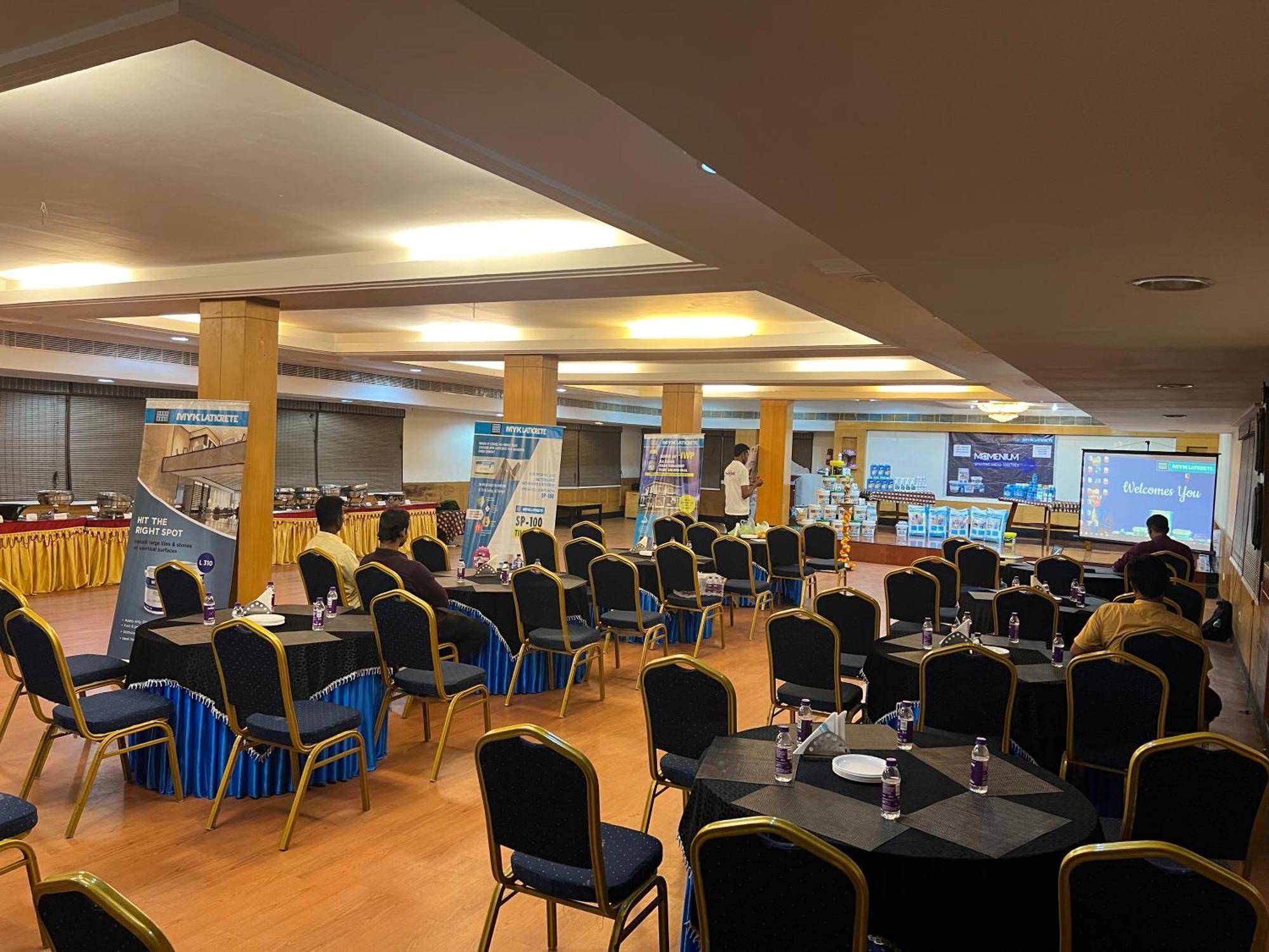 Varada Nagavali Hotel Srikakulam Εξωτερικό φωτογραφία