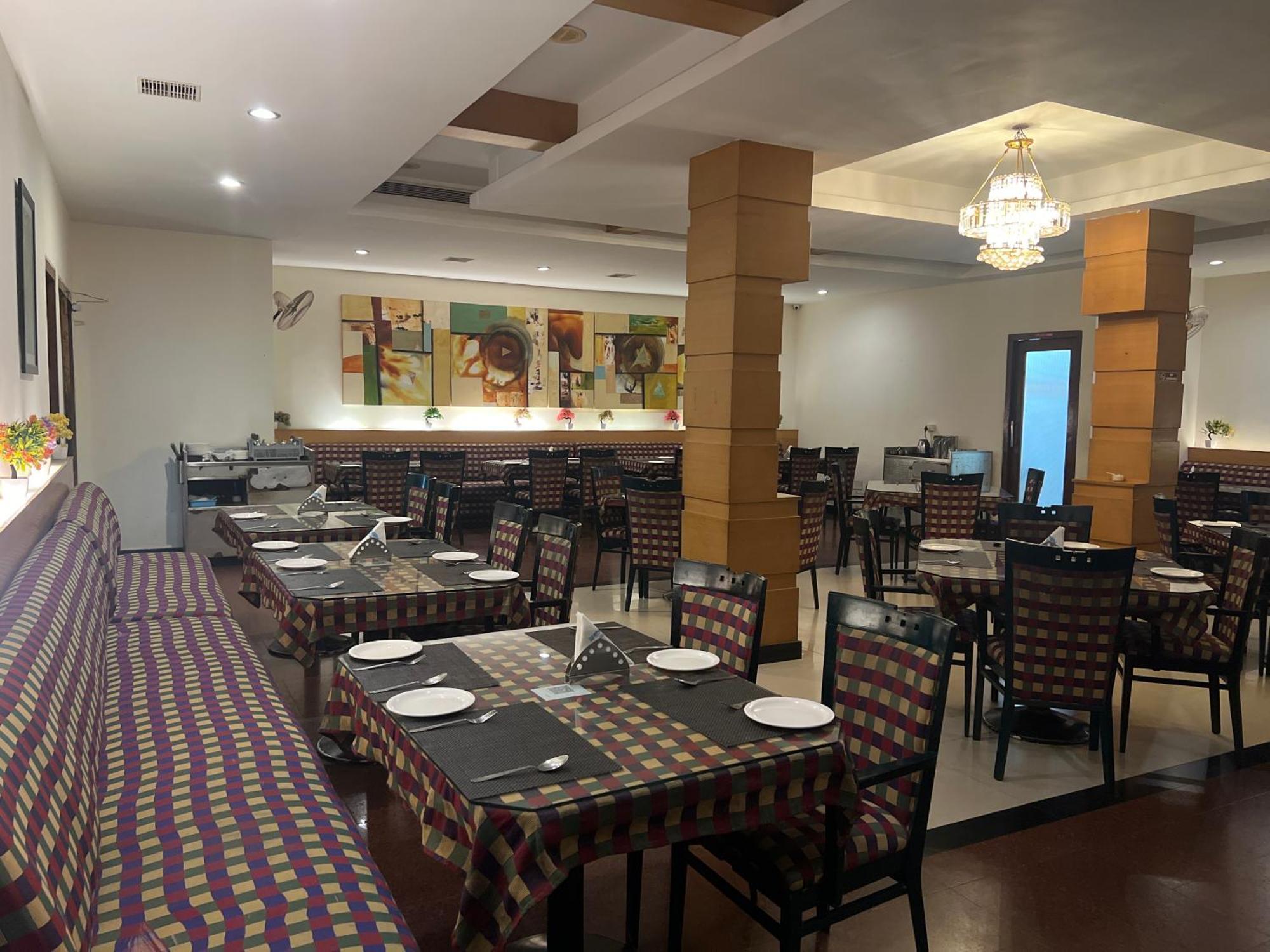 Varada Nagavali Hotel Srikakulam Εξωτερικό φωτογραφία